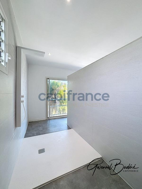 Villa - 226 m² - 6 pièces