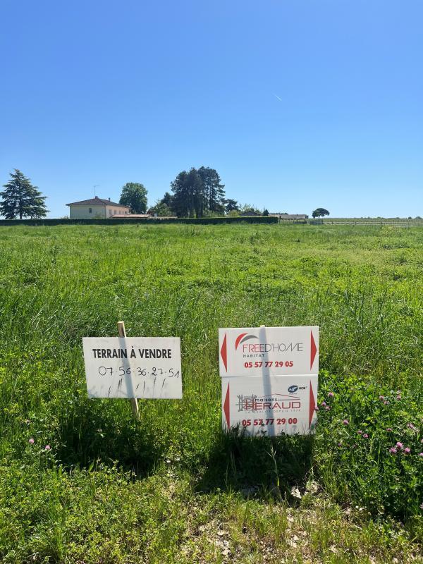 Terrain constructible - 600 m²