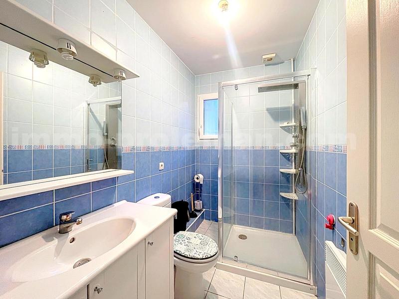 Maison - 196 m² - 7 pièces