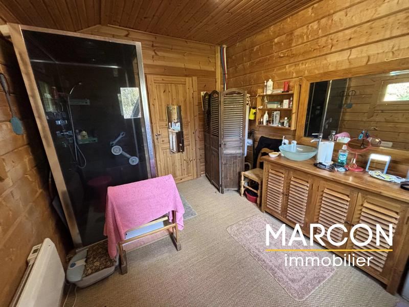 Maison - 213 m² - 4 pièces