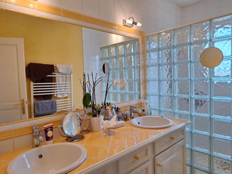 Maison - 159 m² - 7 pièces