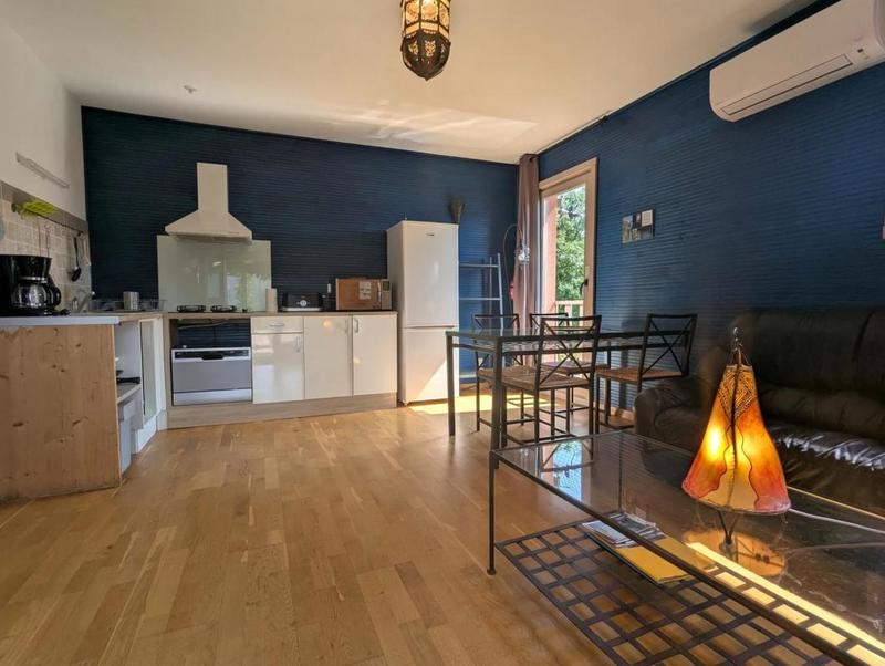 Villa - 167 m² - 9 pièces