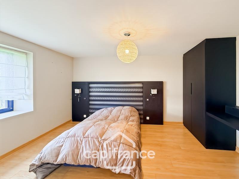 Maison - 298 m² - 10 pièces