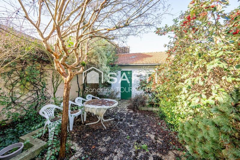 Maison - 92 m² - 5 pièces