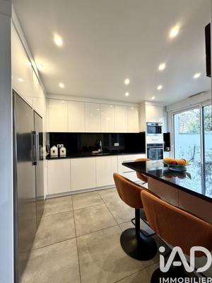 Maison - 154 m² - 5 pièces