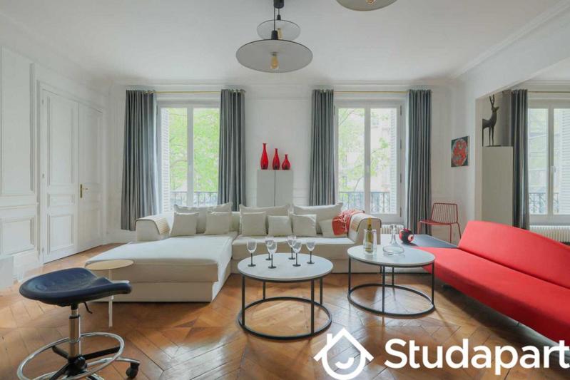 Appartement - 250 m² - 5 pièces