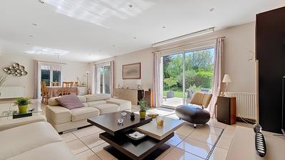 Maison - 170 m² - 7 pièces