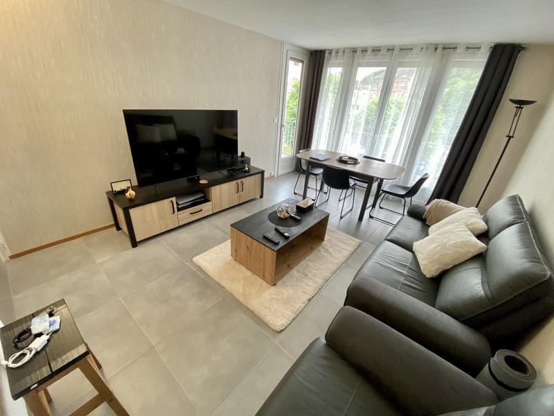 Appartement - 81 m² - 5 pièces