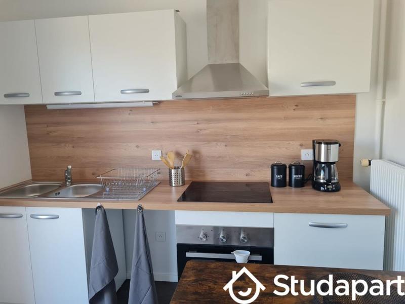 Chambre - 12 m² - 1 pièce