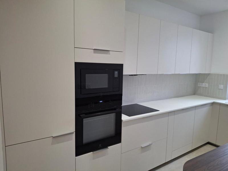 Appartement - 102 m² - 5 pièces