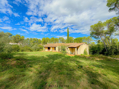 Maison - 450 m² - 5 pièces