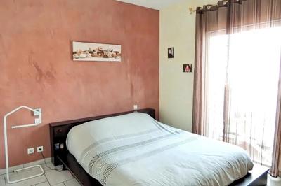 Maison - 305 m² - 9 pièces