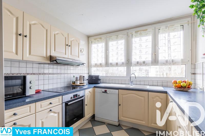 Appartement - 80 m² - 4 pièces