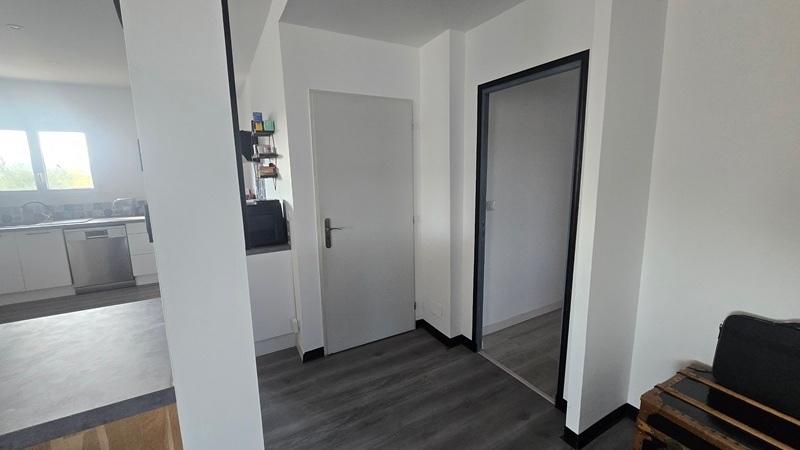 Propriété - 246 m² - 8 pièces