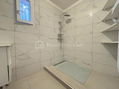 Immeuble - 96 m² - 6 pièces