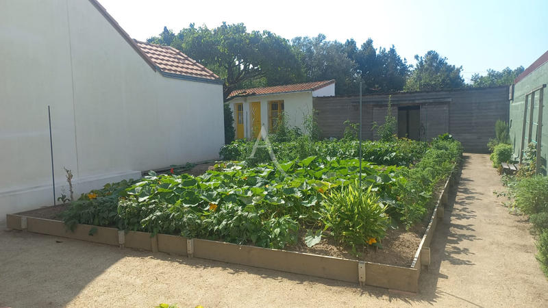 Maison - 188 m² - 9 pièces