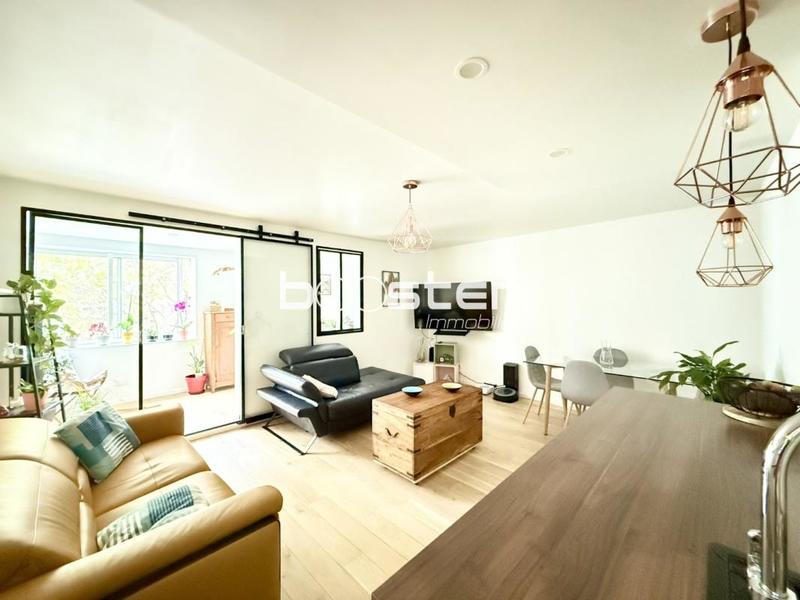 Appartement ancien - 63 m² - 3 pièces