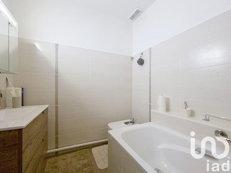 Maison - 267 m² - 9 pièces