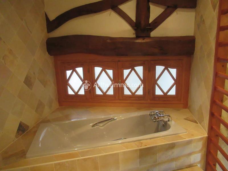 Maison - 274 m² - 8 pièces