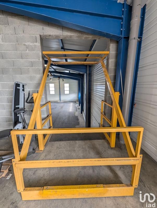 Local commercial - 1 200 m²