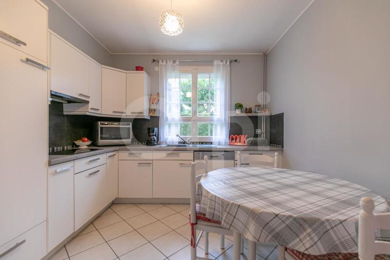 Maison - 138 m² - 6 pièces