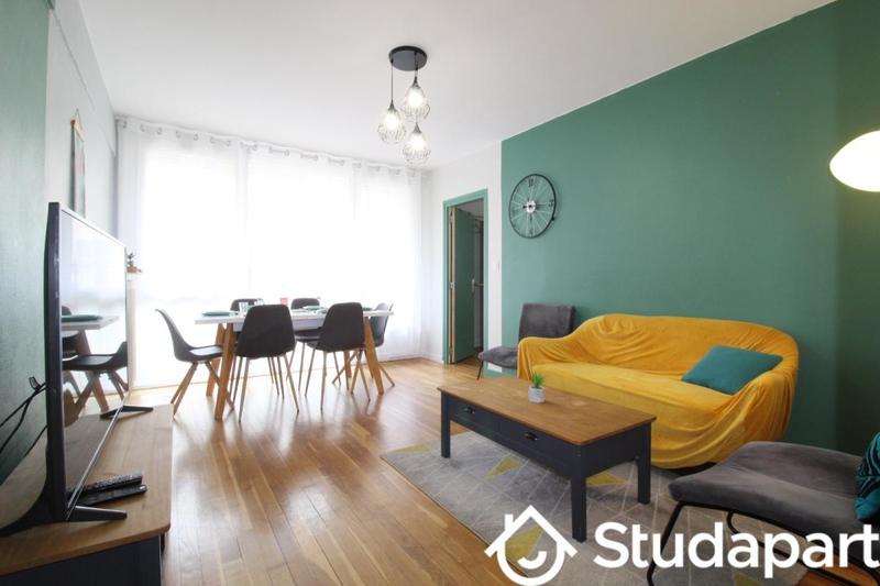 Chambre - 9 m² - 1 pièce