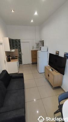 Chambre - 9 m² - 1 pièce