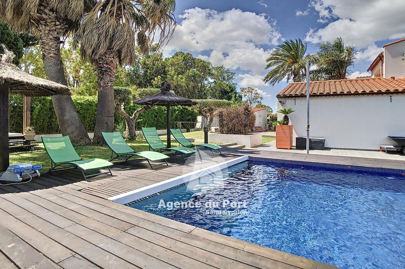 Villa - 200 m² - 6 pièces