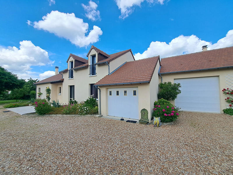 Maison - 143 m² - 7 pièces