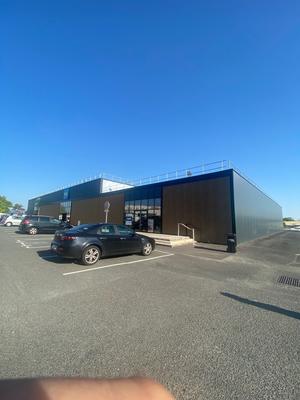 Local commercial - 572 m²