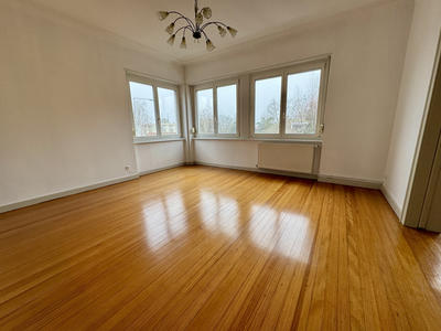 Appartement - 130 m² - 5 pièces