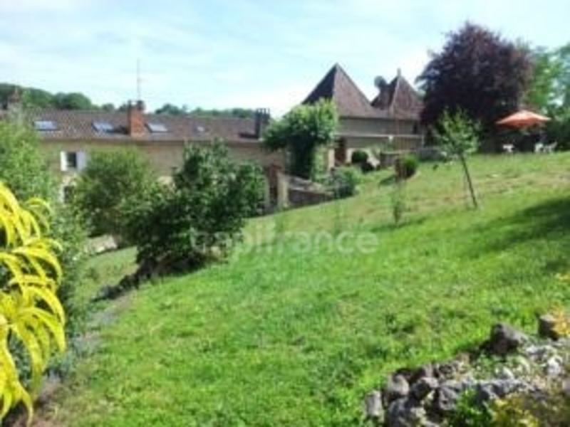 Maison - 466 m² - 17 pièces