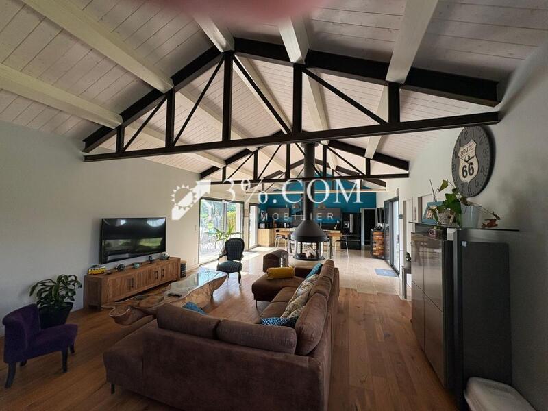 Propriété - 180 m² - 6 pièces