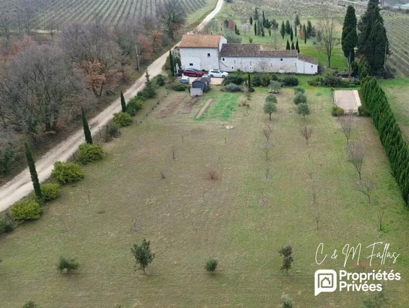 Demeure - 300 m² - 10 pièces