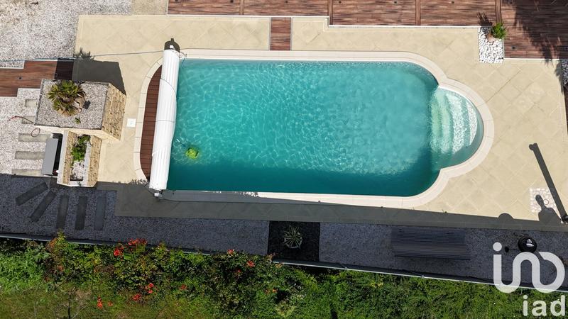 Maison - 175 m² - 7 pièces