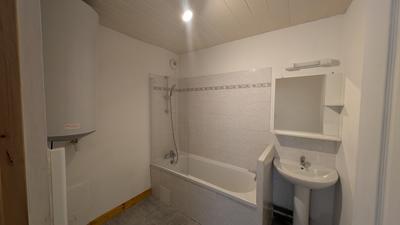 Appartement - 77 m² - 3 pièces