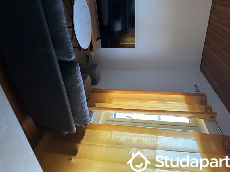 Chambre - 13 m² - 1 pièce