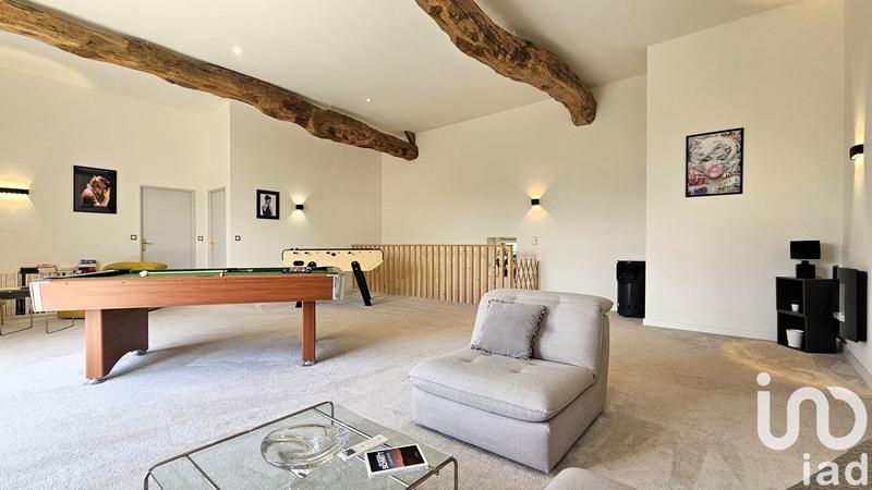 Maison - 251 m² - 7 pièces