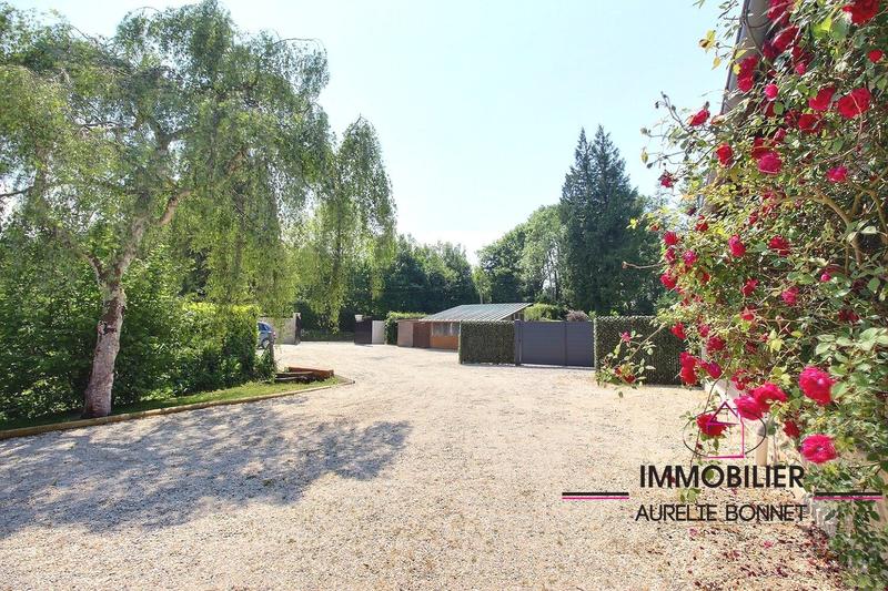 Maison - 325 m² - 15 pièces