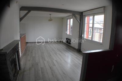 Maison - 104 m² - 5 pièces