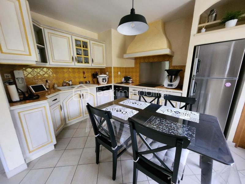 Pavillon - 152 m² - 6 pièces