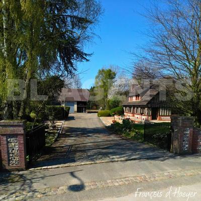 Maison - 150 m² - 4 pièces