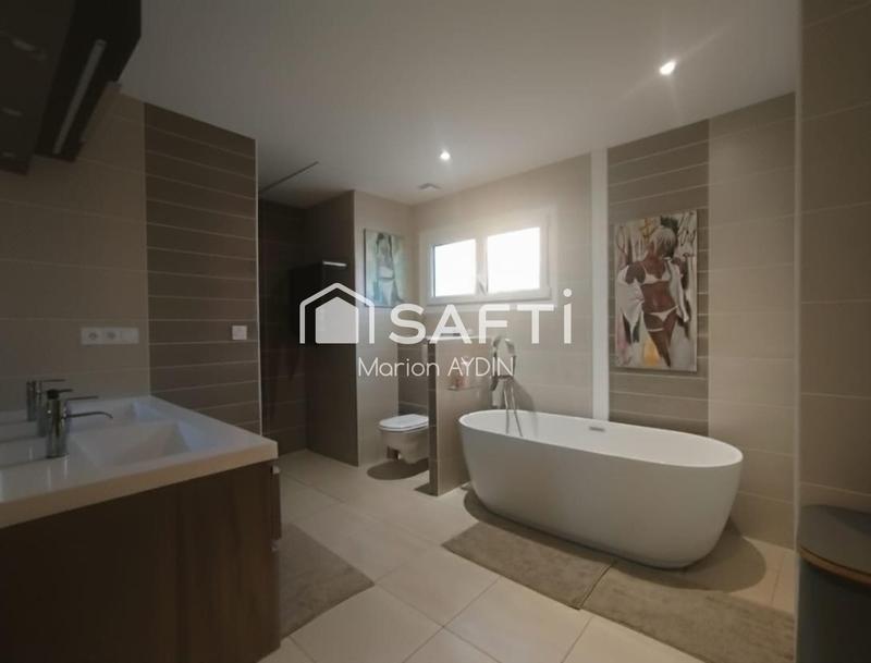 Maison - 125 m² - 5 pièces