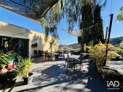 Local commercial - 151 m²