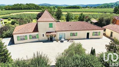 Maison - 264 m² - 8 pièces