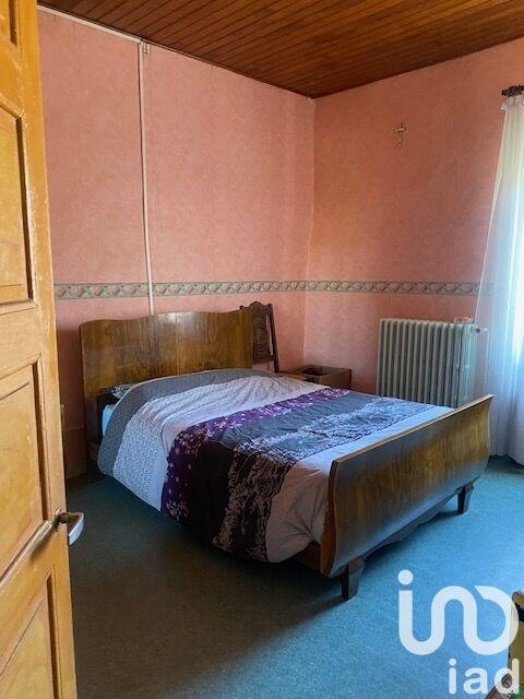 Maison - 245 m² - 15 pièces