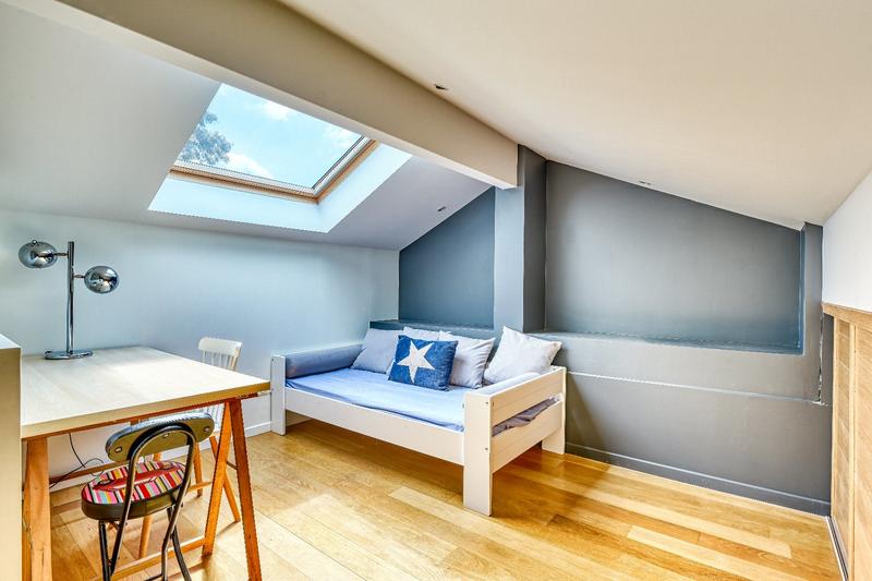 Maison - 300 m² - 11 pièces