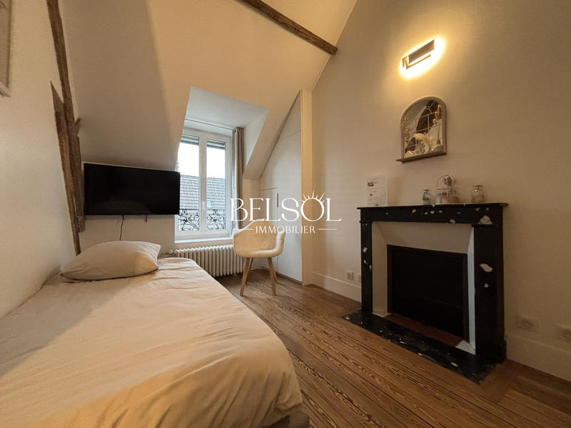 Maison ancienne - 197 m² - 7 pièces