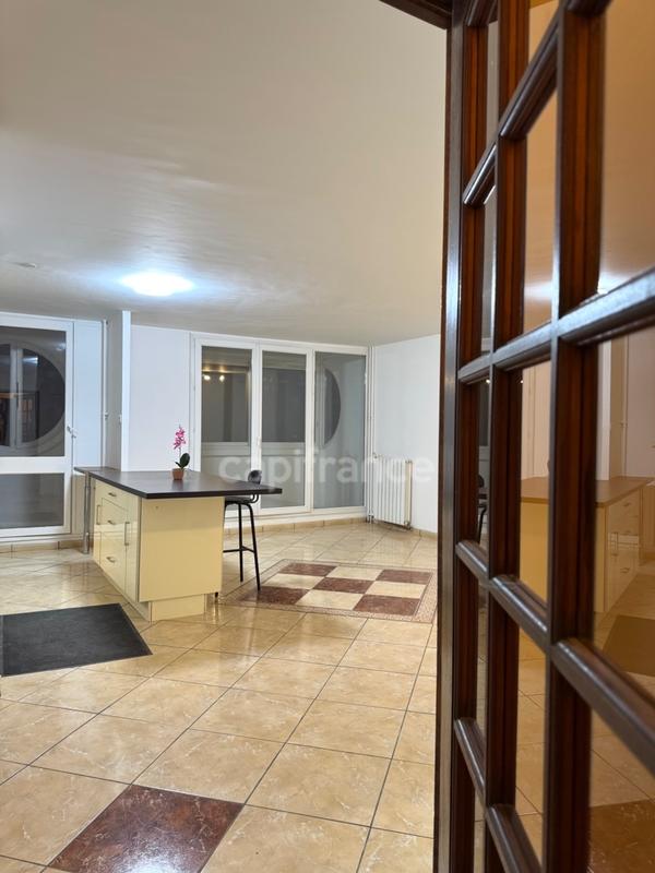 Appartement - 84 m² - 3 pièces