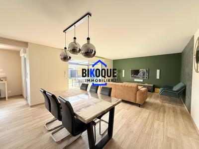 Maison - 139 m² - 5 pièces